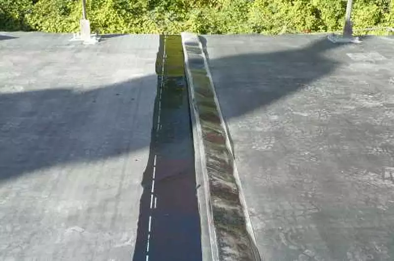 deux membranes epdm avec joint prémonté d'usine