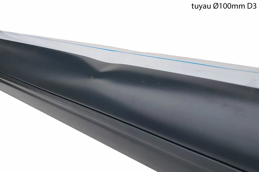  tuyau descente 100mm destockage D3 une extrémité déformée et longueur légèrement cabossée