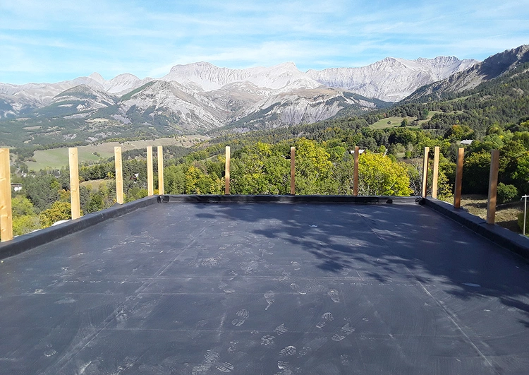pose collée sur isolants PIR voile de verre